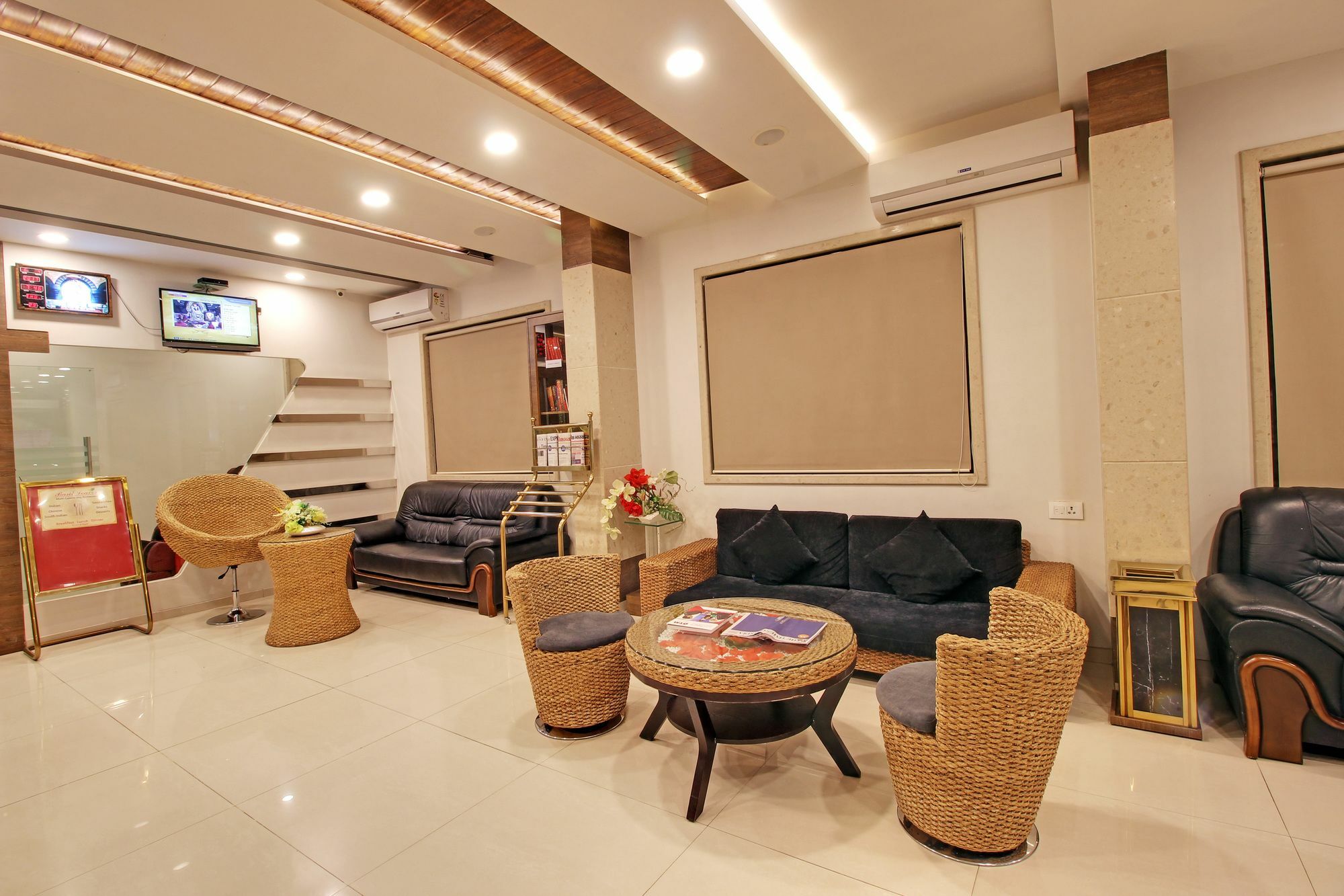 Hotel Sai Jashan Shirdi - Where Blessings & Comfort Meet Экстерьер фото